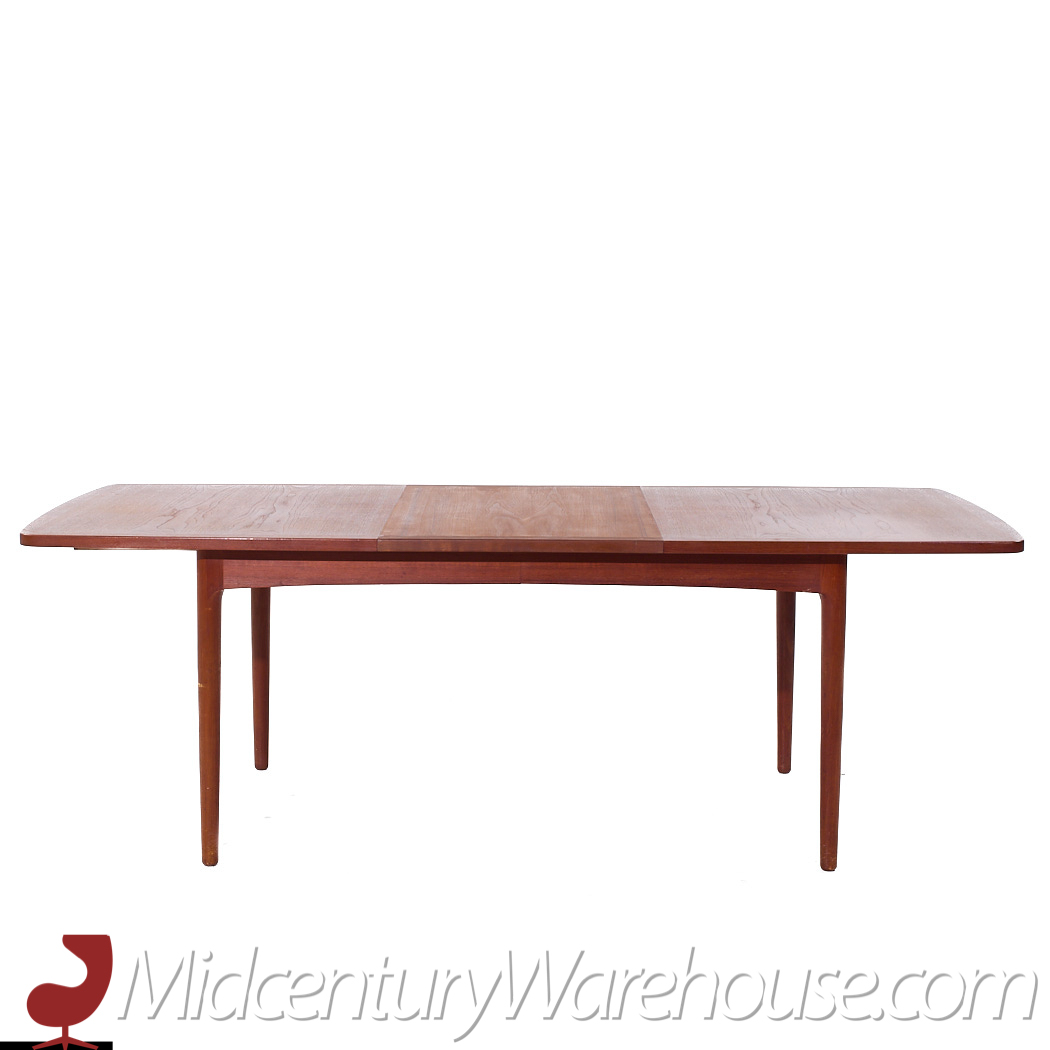 Erik Wørts Mid Century Danish Teak Expanding Dining Table with 4 Leaves