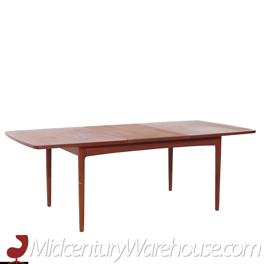 Erik Wørts Mid Century Danish Teak Expanding Dining Table with 4 Leaves