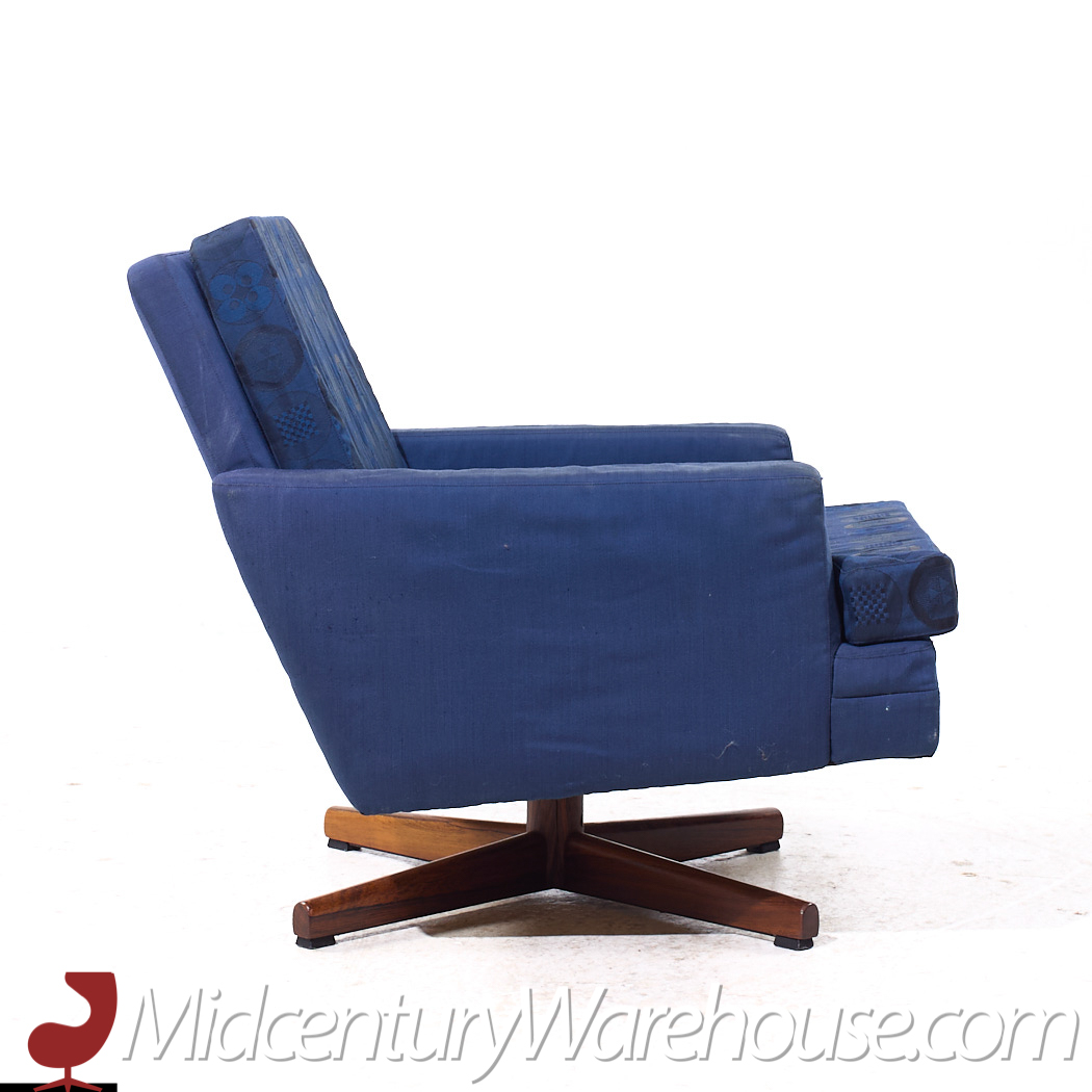 Fredrik Kayser Model 807 Mid Century Norwegian Swivel Lounge Chairs - Pair