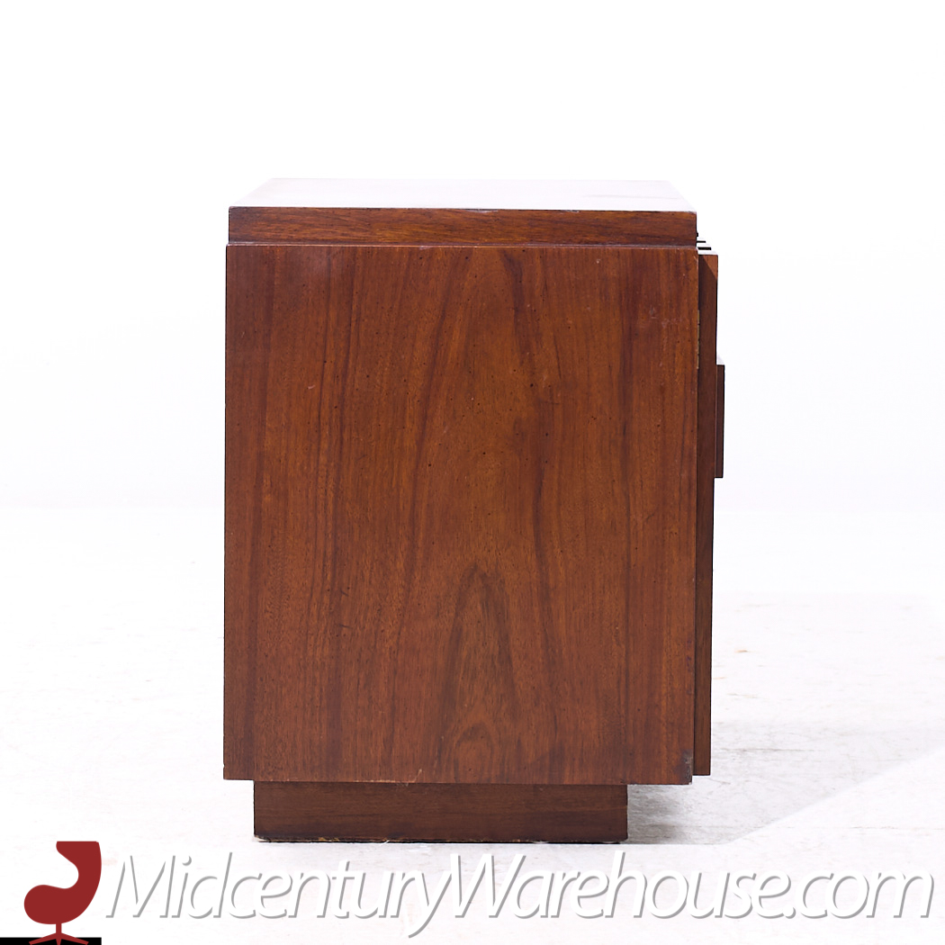 Lane Staccato Mid Century Brutalist Walnut Nightstands - Pair