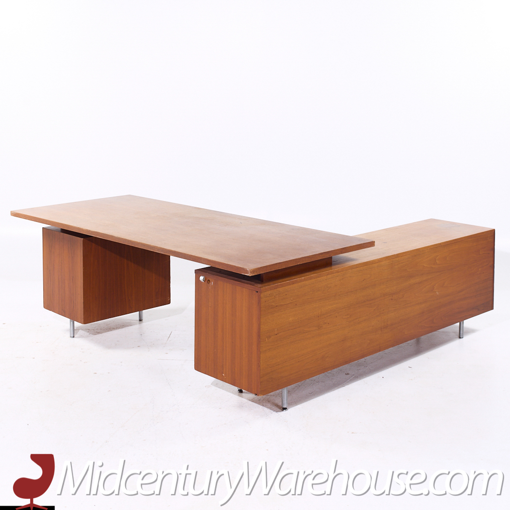 George Nelson for Herman Miller 9000 Series Mid Century Walnut Desk and Return
