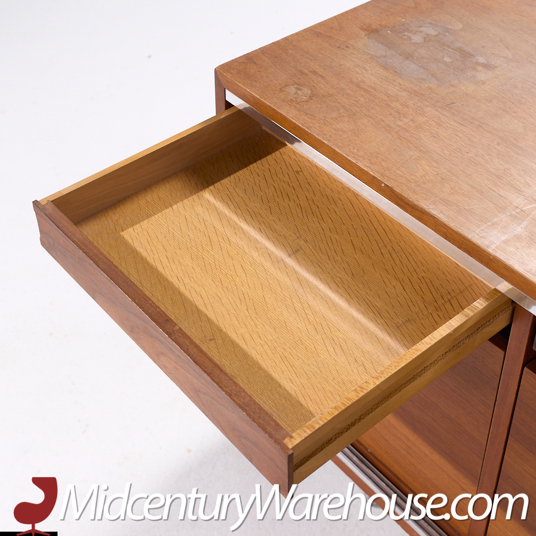 George Nelson for Herman Miller 9000 Series Mid Century Walnut Desk and Return