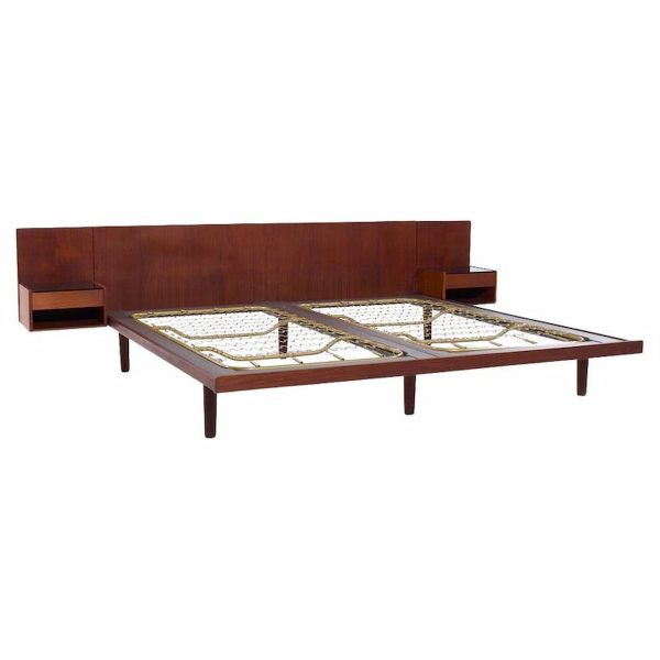 Hans Wegner for Getama Mid Century Danish Teak King Platform Bed with Nightstands