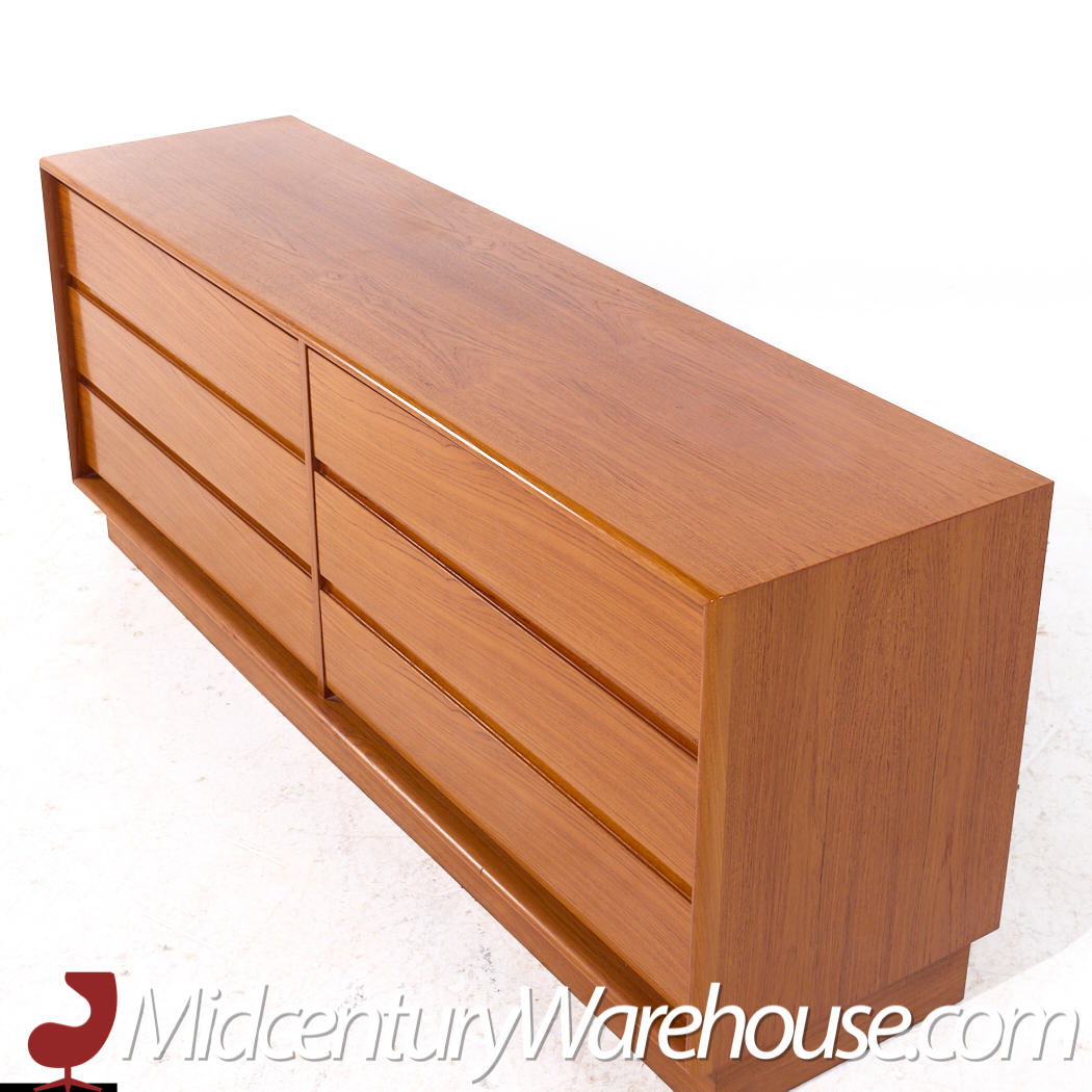 Danflex Mid Century Danish Teak 6-drawer Lowboy Dresser