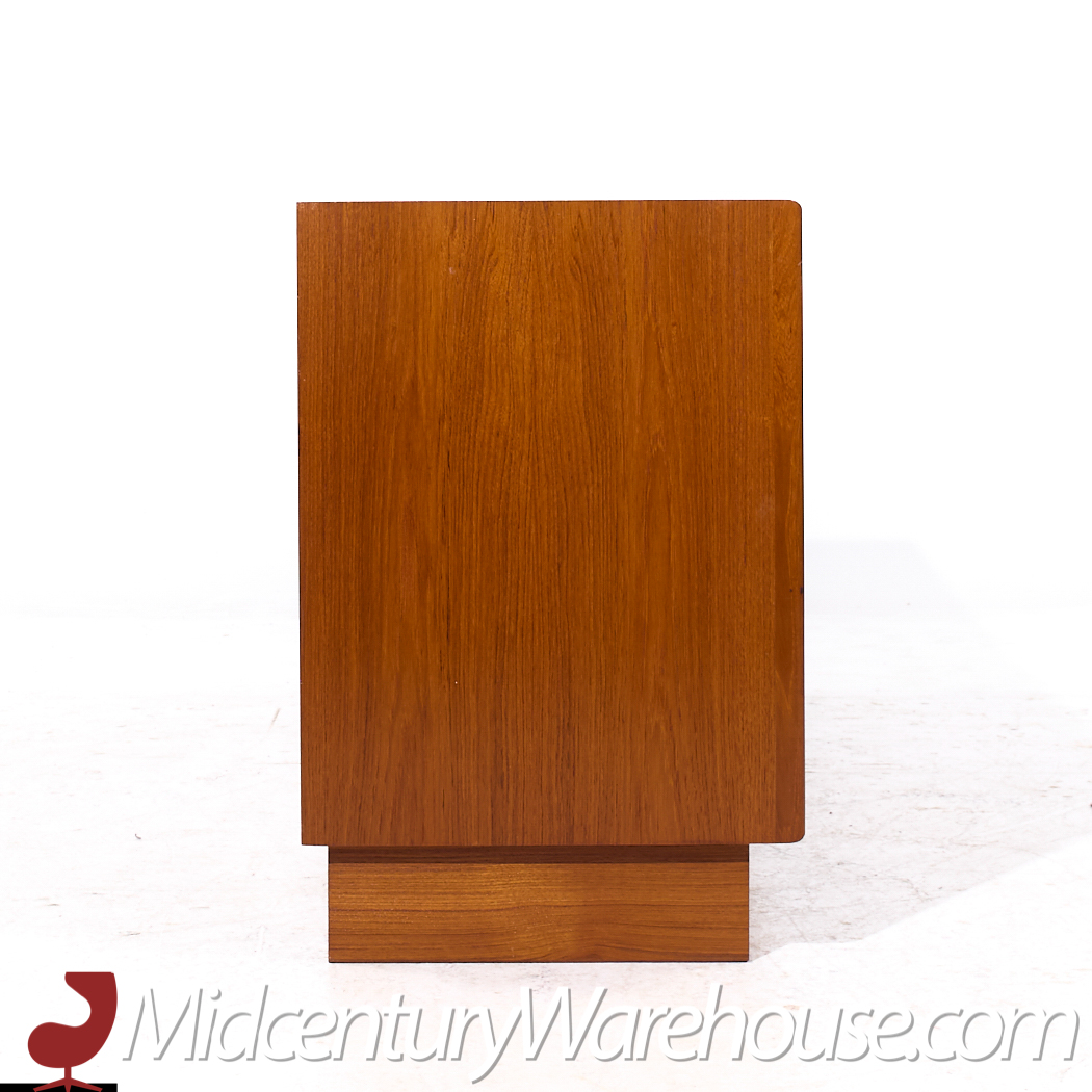 Danflex Mid Century Danish Teak 6-drawer Lowboy Dresser