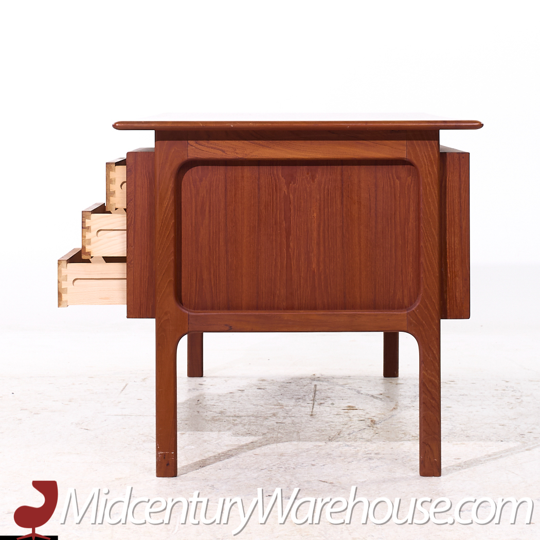 Erik Brouer for Brouer Møbelfabrik Mid Century Danish Teak Desk