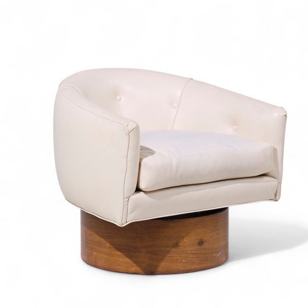 Milo Baughman for Thayer Coggin Mid Century Rosewood Swivel Lounge Chair