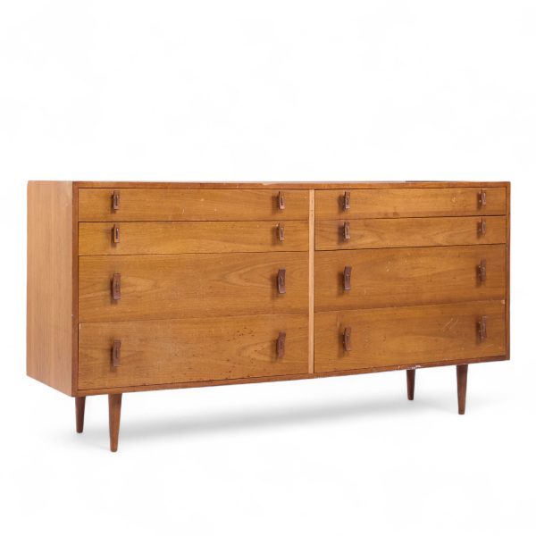 Stanley Young for Glenn of California Mid Century Walnut 8 Drawer Lowboy Dresser