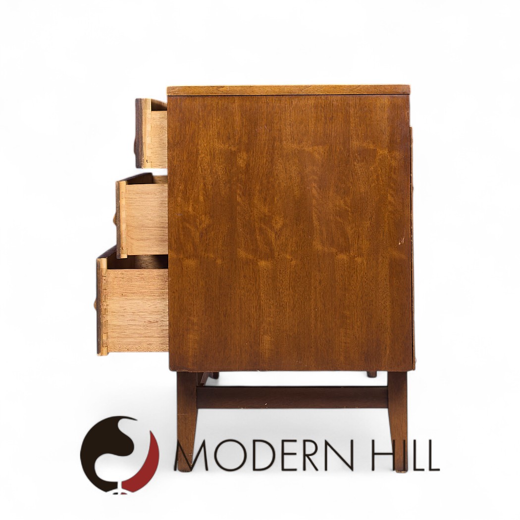 Broyhill Brasilia Mid Century Walnut and Brass 6-drawer Dresser