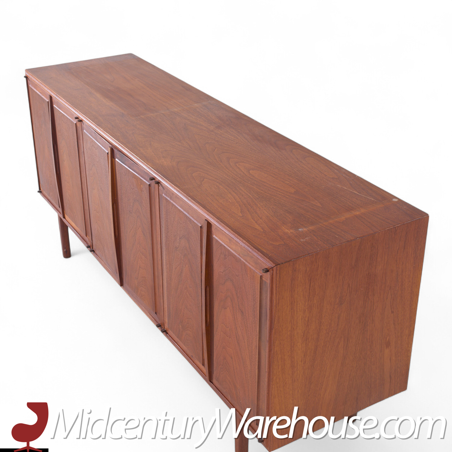 Jack Cartwright for Founders Mid Century Walnut Credenza and Hutch