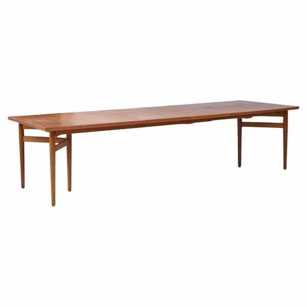 Arne Vodder Model 212 Mid Century Danish Teak Expanding Dining Table with 2 Leaves