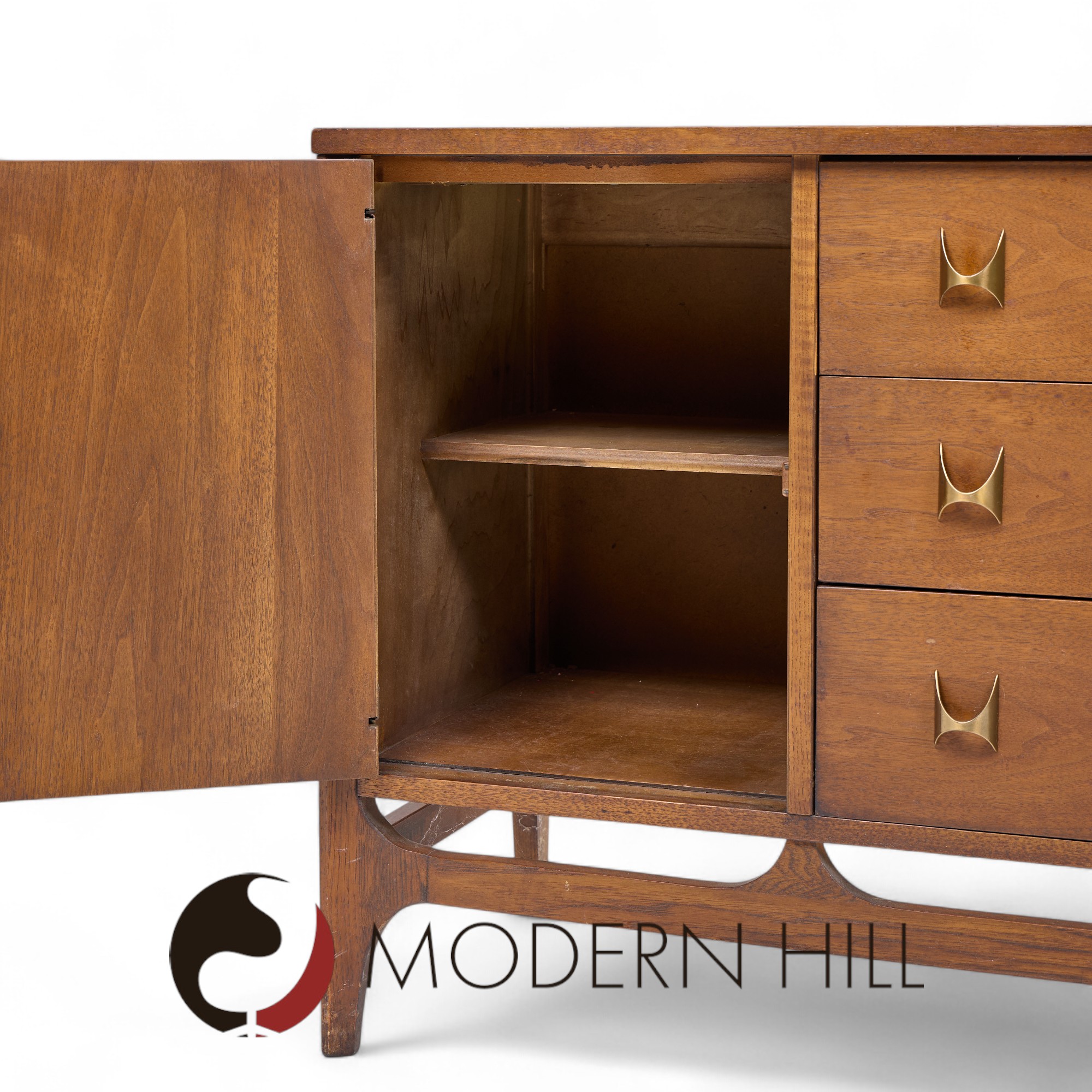 ブロイヒル broyhill アンティーク アメリカン　クラシック　飾棚　IZZ ブロイヒル broyhill アンティーク アメリカン クラシック 飾棚