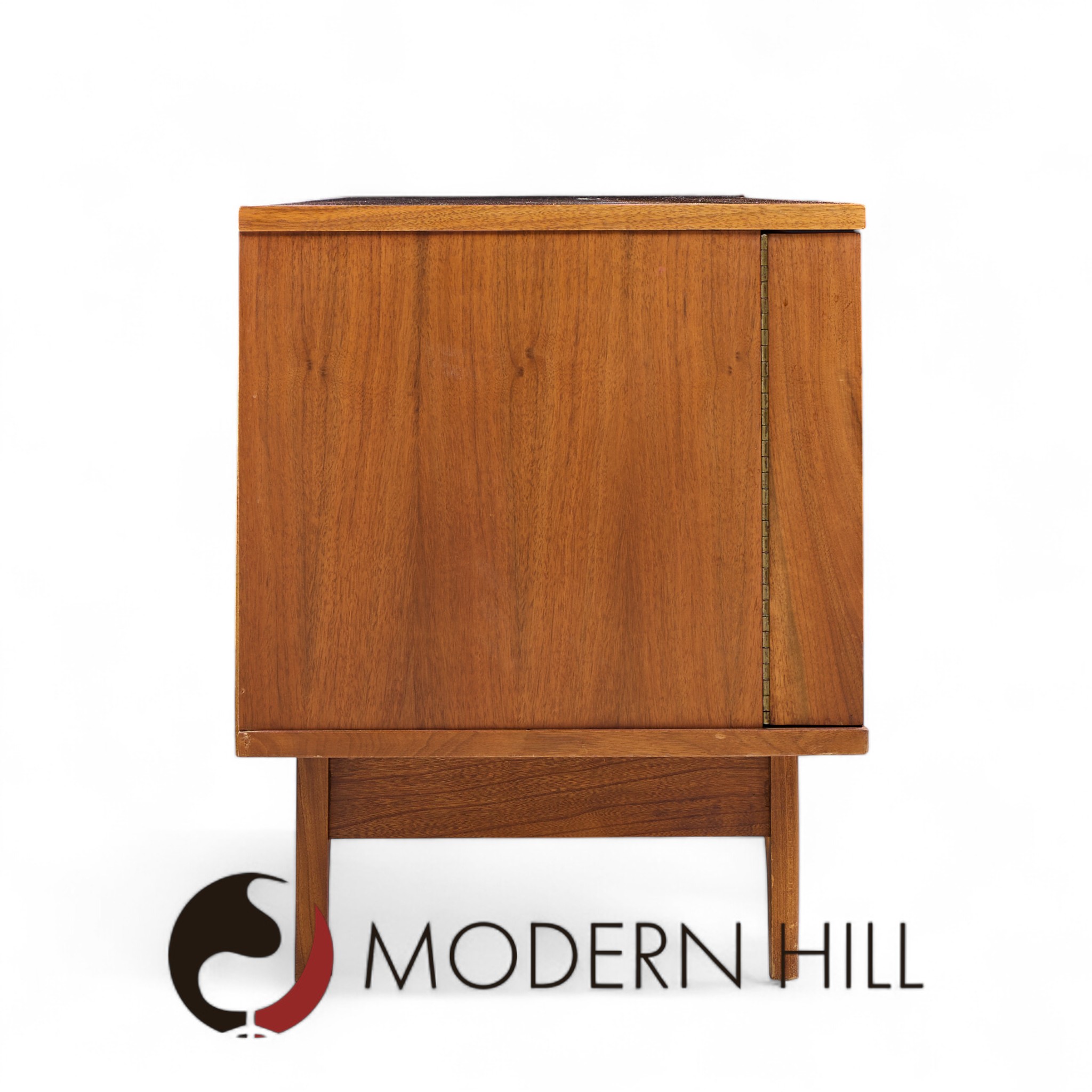 Young Manufacturing Mid Century Walnut Curved Credenza and Hutch