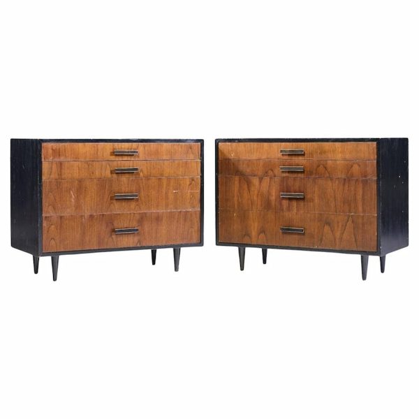 Harvey Probber Mid Century Rosewood 4 Drawer Dresser Chest of Drawers - Pair