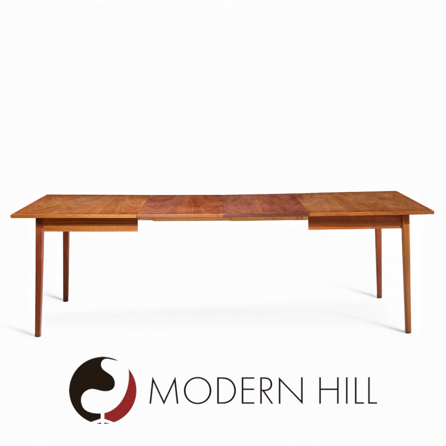 Jack Cartwright for Founders Mid Century Walnut Expanding Walnut Dining Table with 2 Leaves