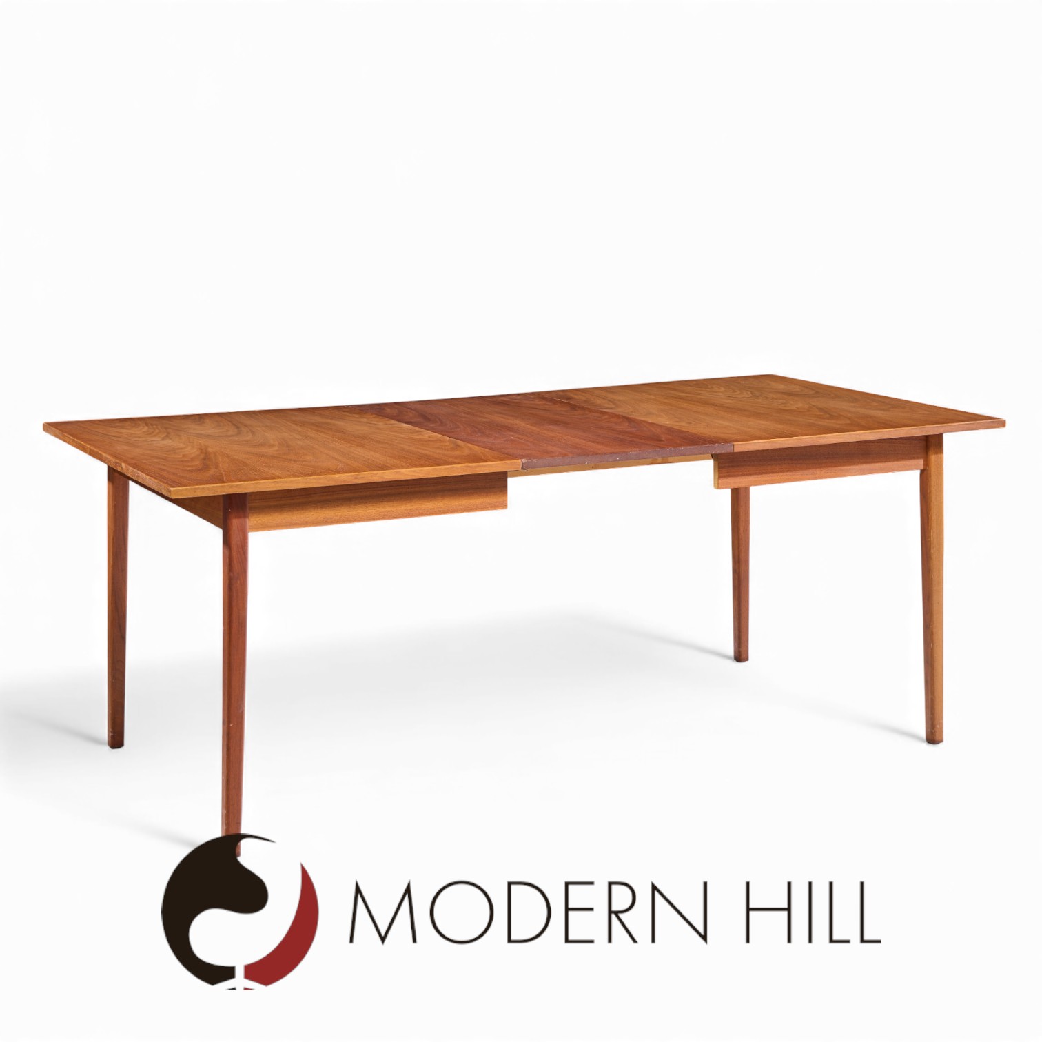 Jack Cartwright for Founders Mid Century Walnut Expanding Walnut Dining Table with 2 Leaves