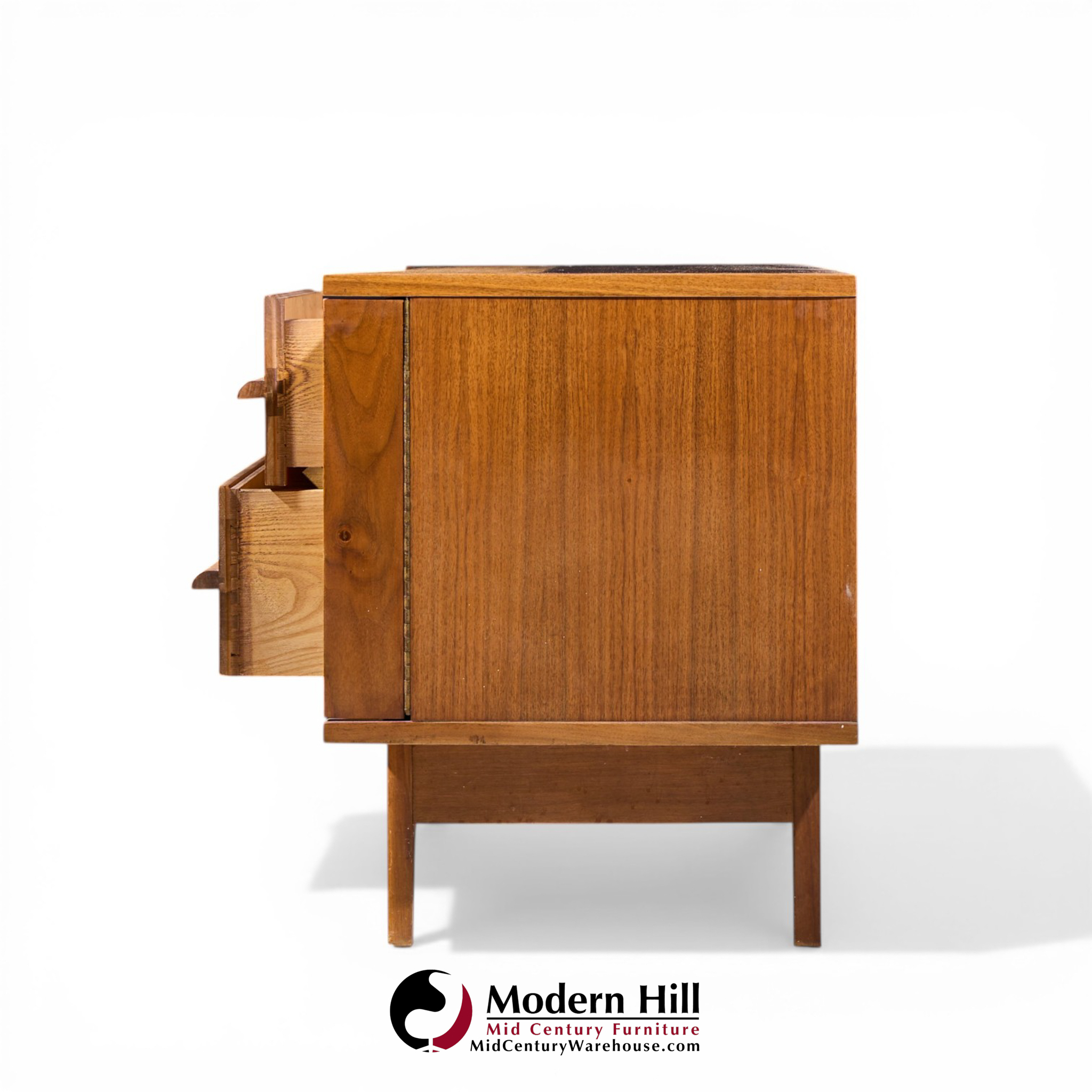 young manufacturing mid century credenza and hutch