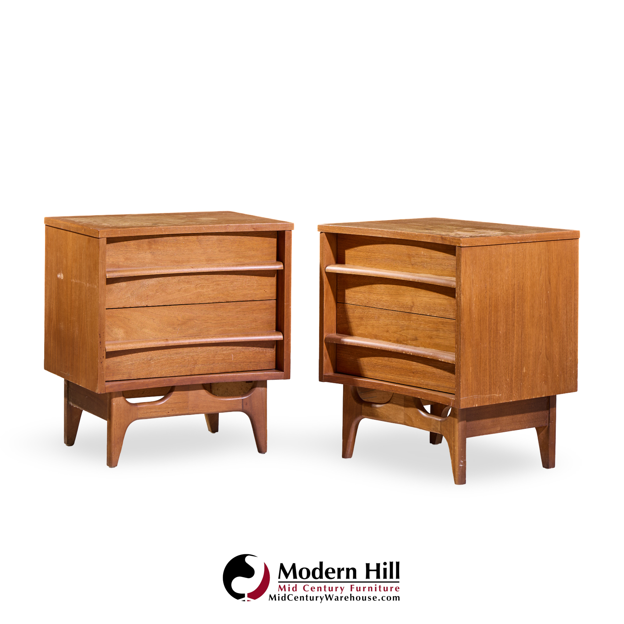 young manufacturing mid century walnut curved front nightstands - pair