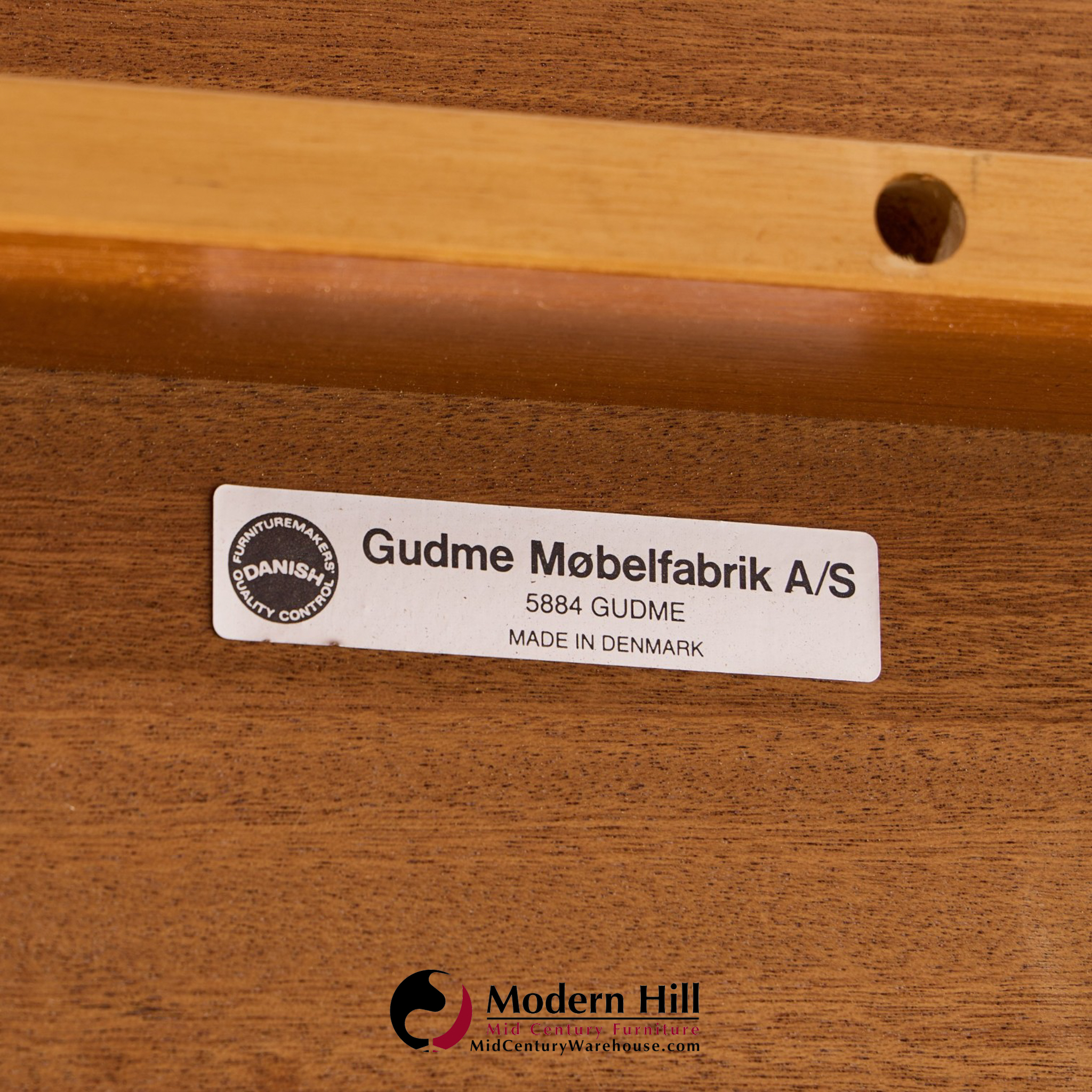 gudme møbelfabrik mid century teak expanding dining table with 2 leaves