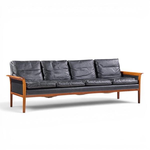knut saeter for vatne møbler mid century norwegian rosewood and leather sofa