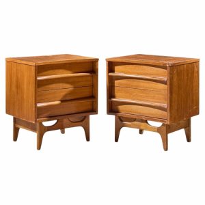 young manufacturing mid century walnut curved front nightstands - pair