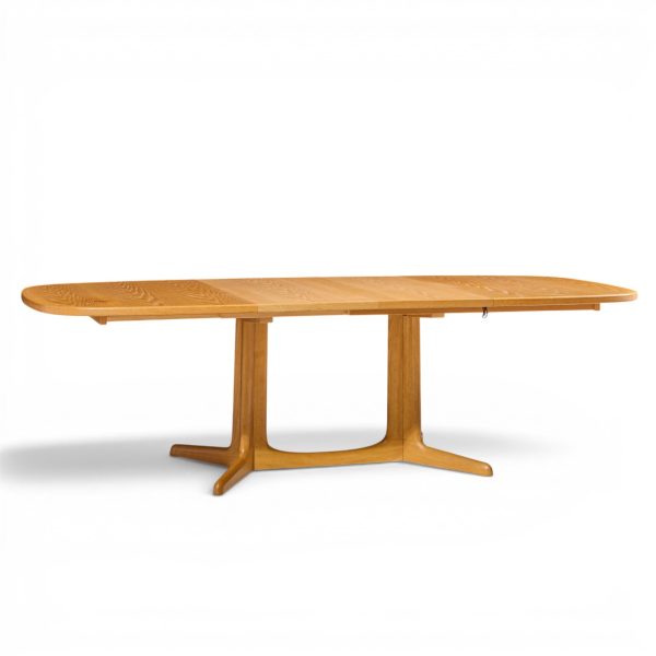 gudme mobelfabrik mid century danish teak expanding dining table with 2 leaves