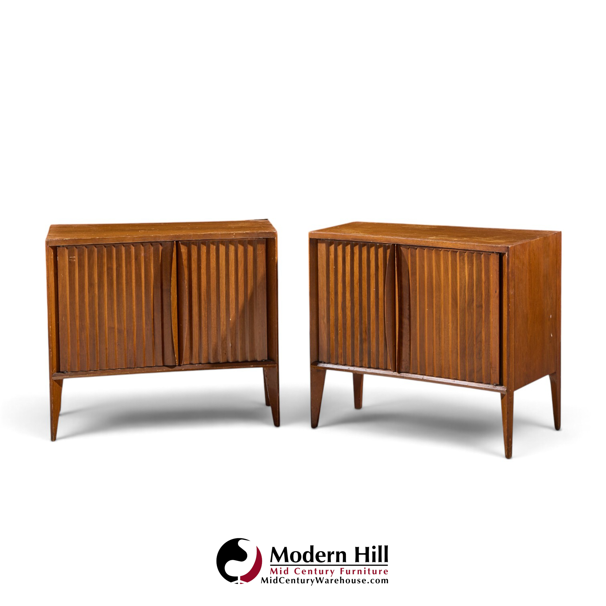 unagusta mid century walnut curved nightstands - pair